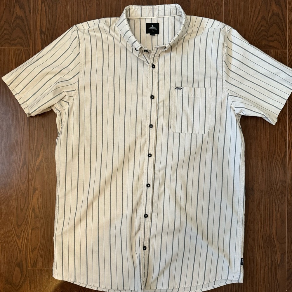 Rip Curl Striped Button Down Collared Short Sleev… - image 1